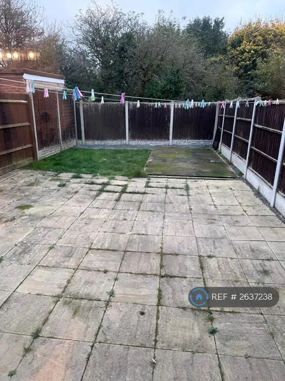 2 bedroom semi-detached house for rent