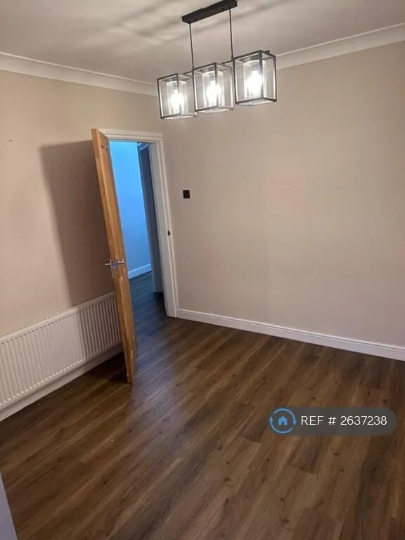 2 bedroom semi-detached house for rent