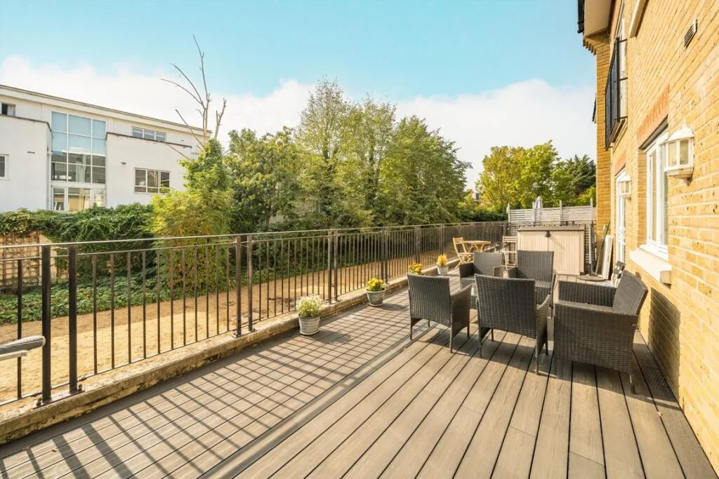 2 bedroom flat for rent