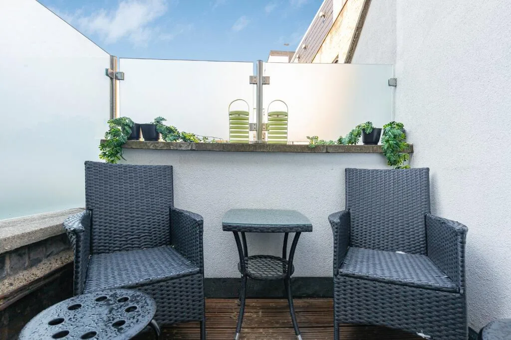 2 bedroom property for rent