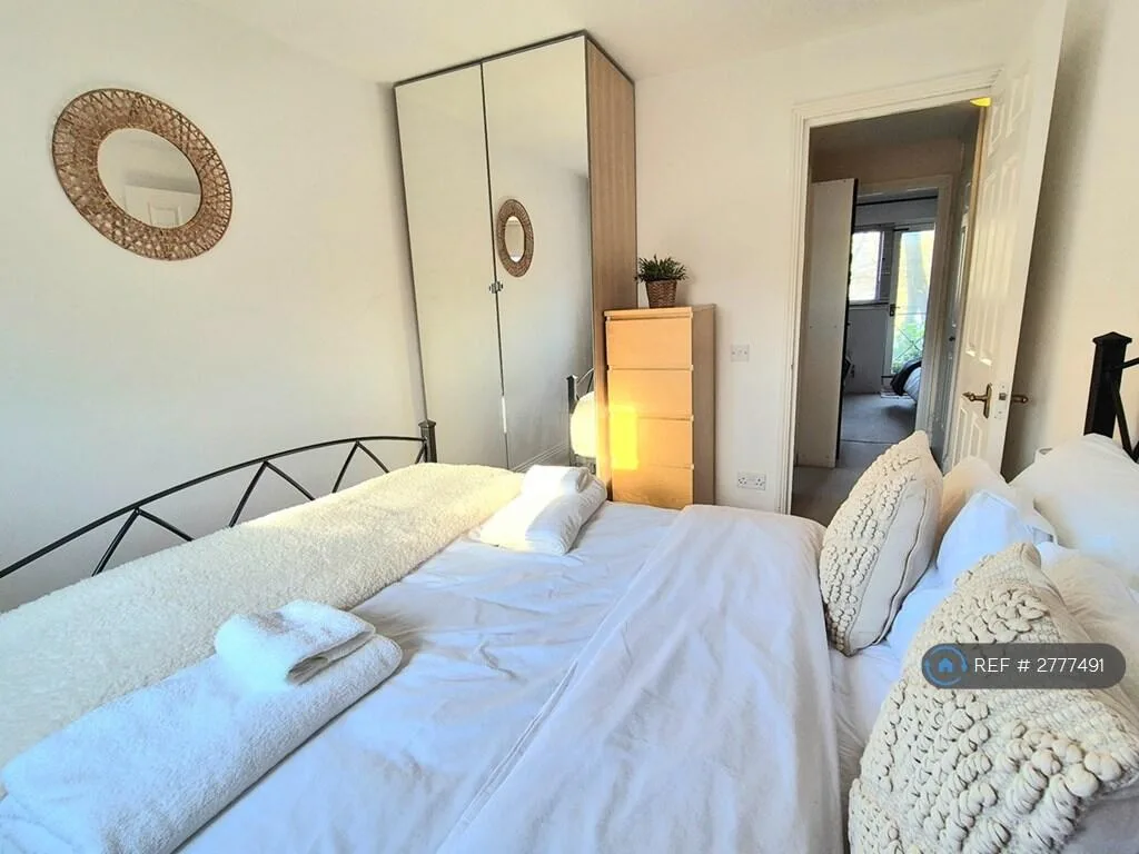 2 bedroom maisonette for rent