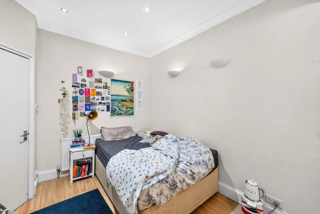 3 bedroom maisonette for rent