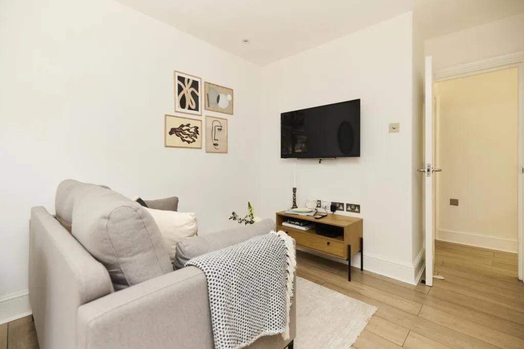 2 bedroom flat for rent