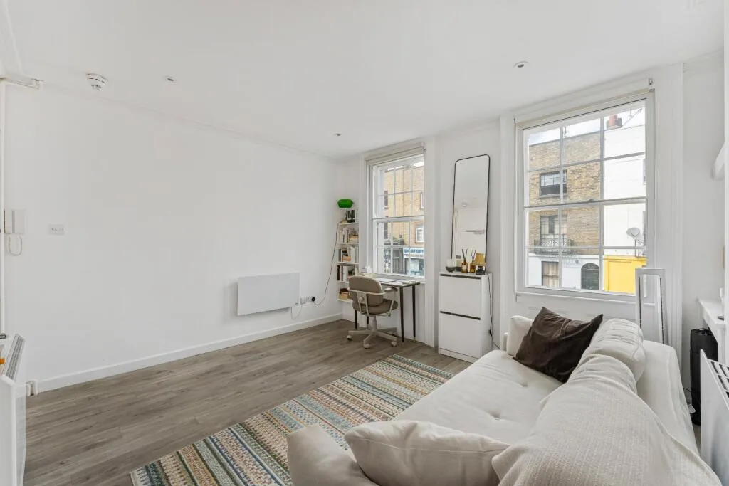 Studio flat for rent