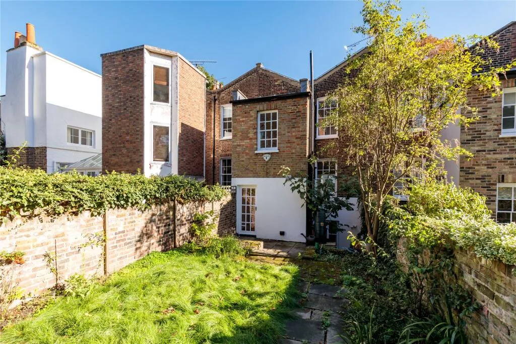 2 bedroom terraced house for rent