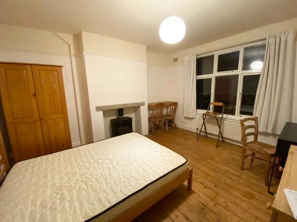 4 bedroom semi-detached house for rent