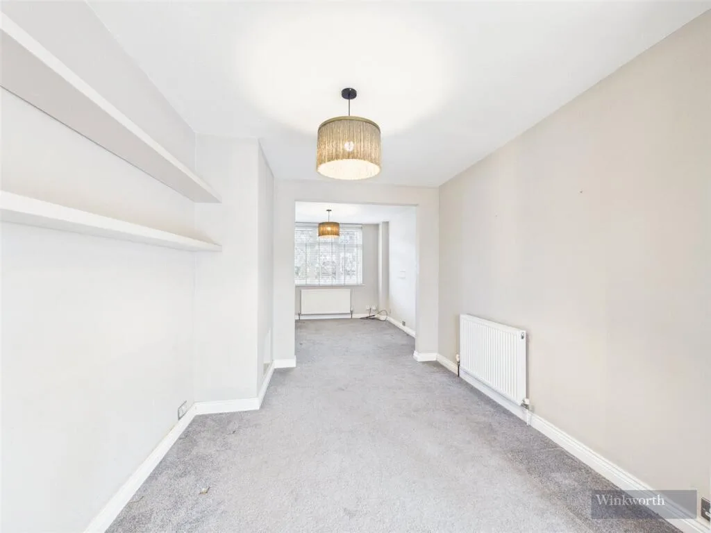 3 bedroom semi-detached house for rent