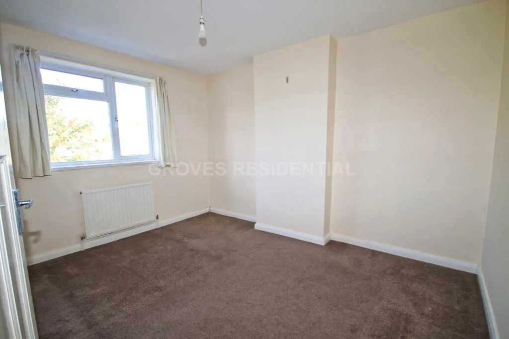 3 bedroom end of terrace house for rent