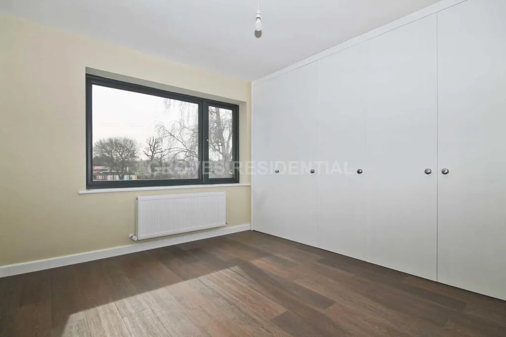 5 bedroom detached house for rent