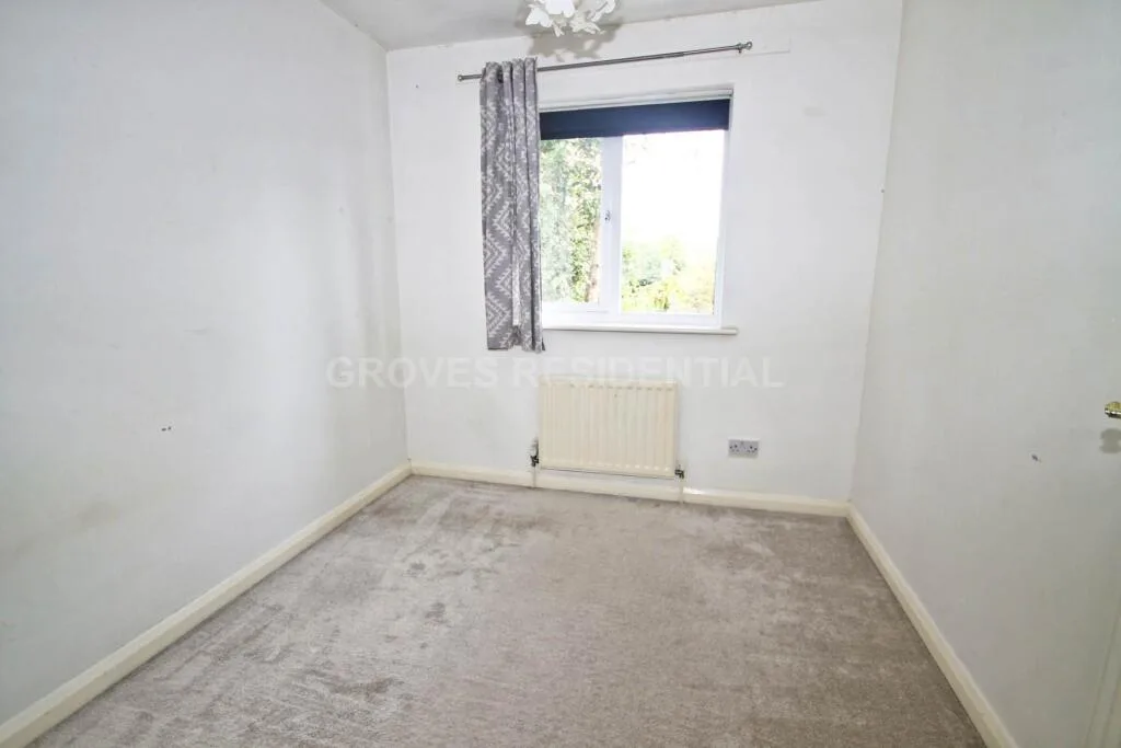 3 bedroom end of terrace house for rent