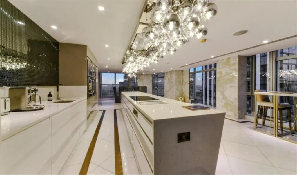 3 bedroom flat for rent