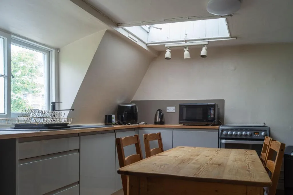4 bedroom flat for rent