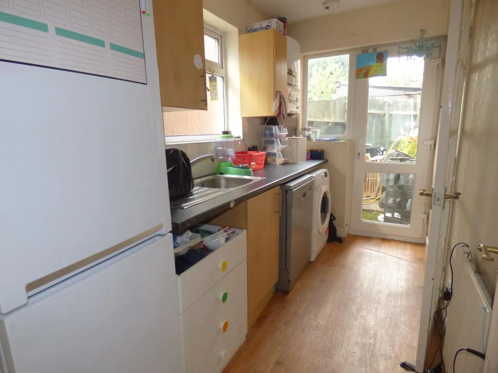 3 bedroom semi-detached house for rent