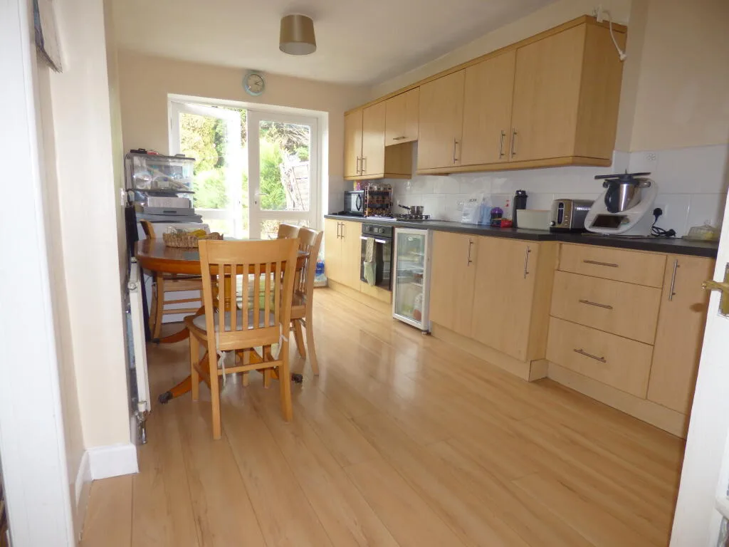 3 bedroom semi-detached house for rent