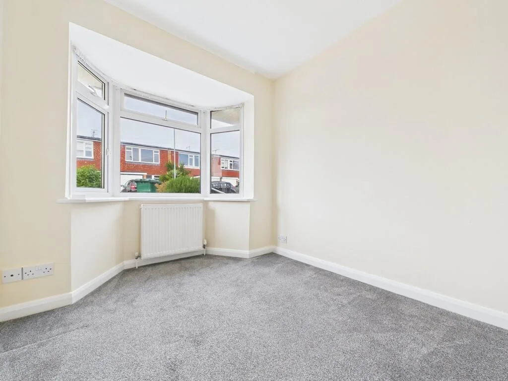 2 bedroom detached bungalow for rent