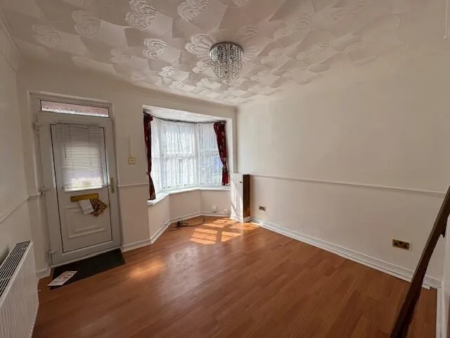2 bedroom house for rent