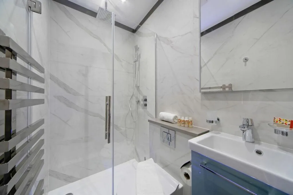 4 bedroom flat for rent