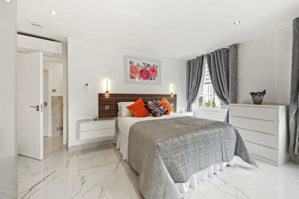 4 bedroom flat for rent
