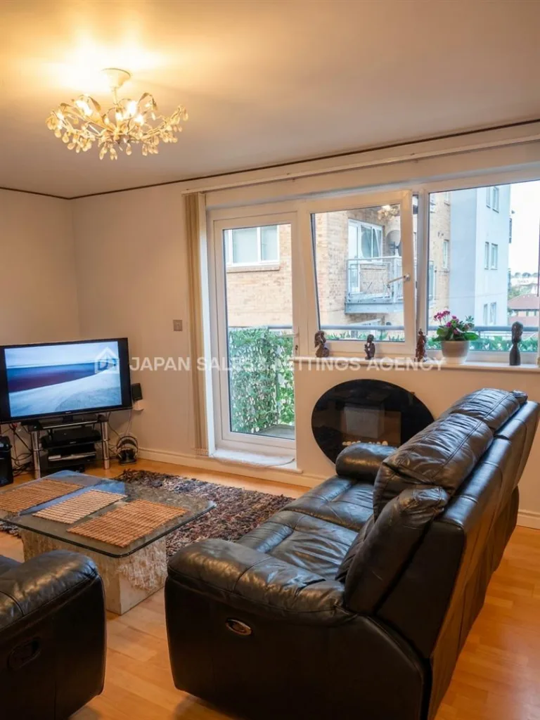 2 bedroom flat for rent