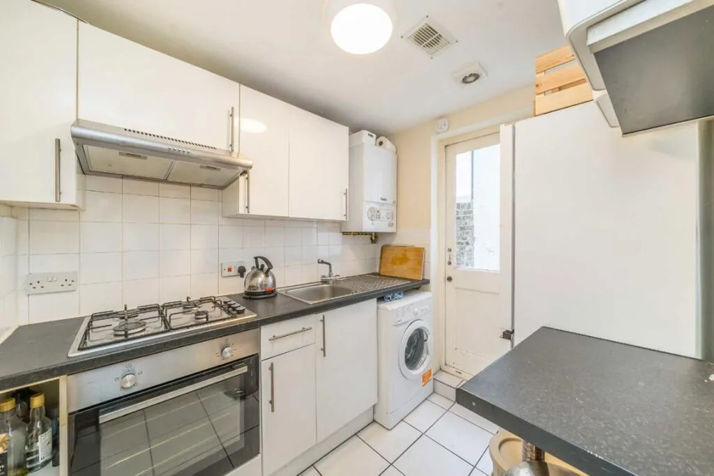 3 bedroom flat for rent