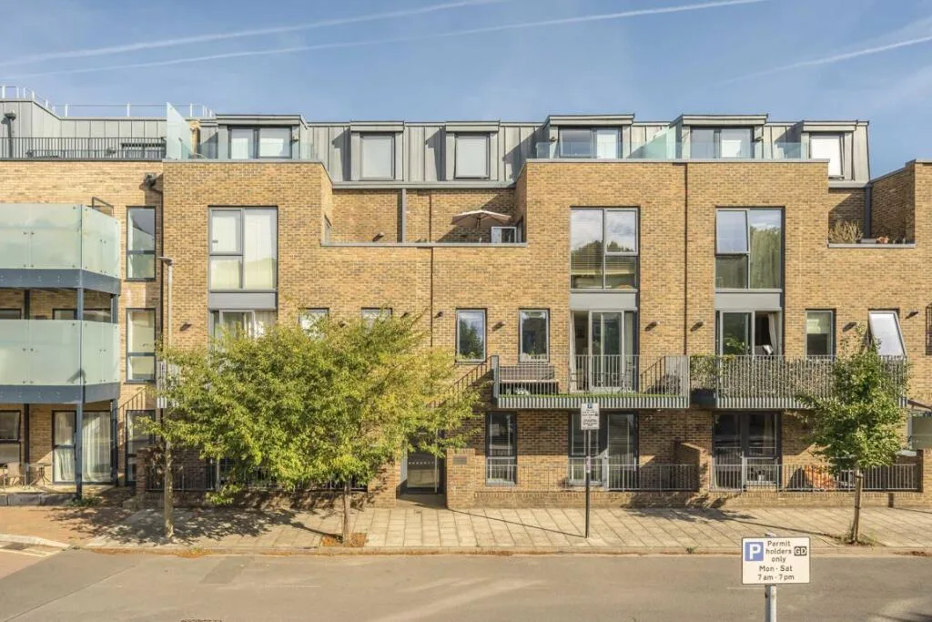 2 bedroom flat for rent