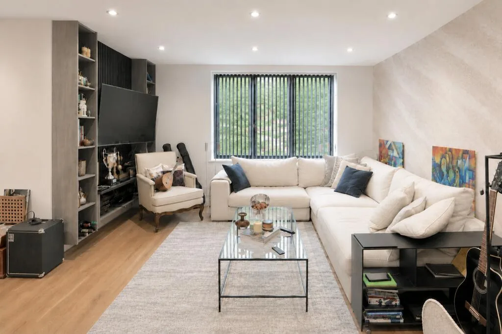 2 bedroom house for rent