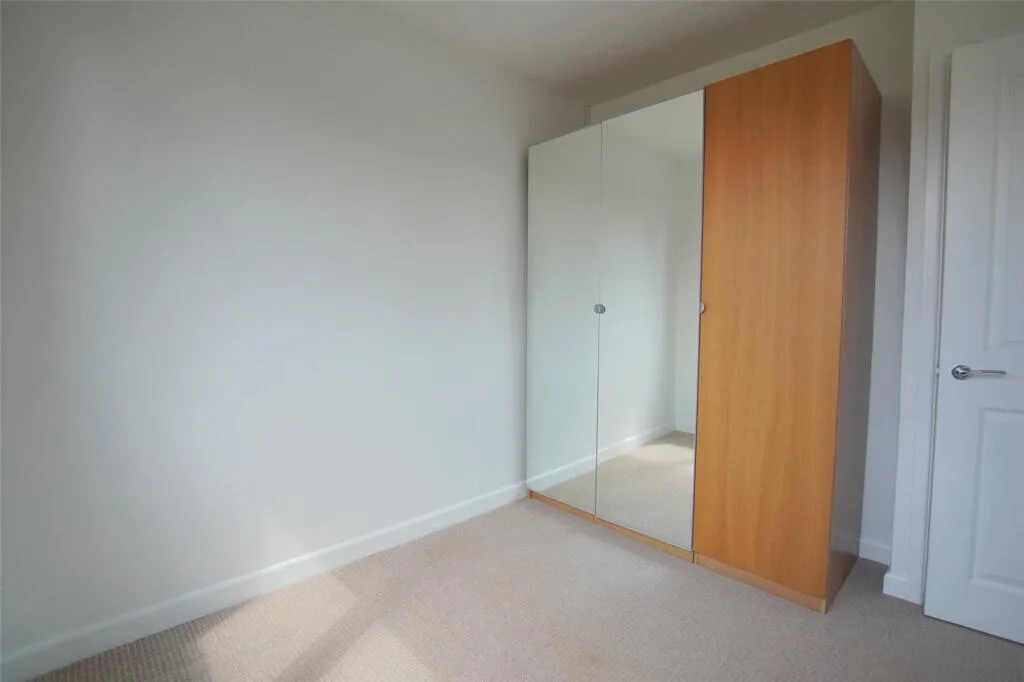 3 bedroom link detached house for rent