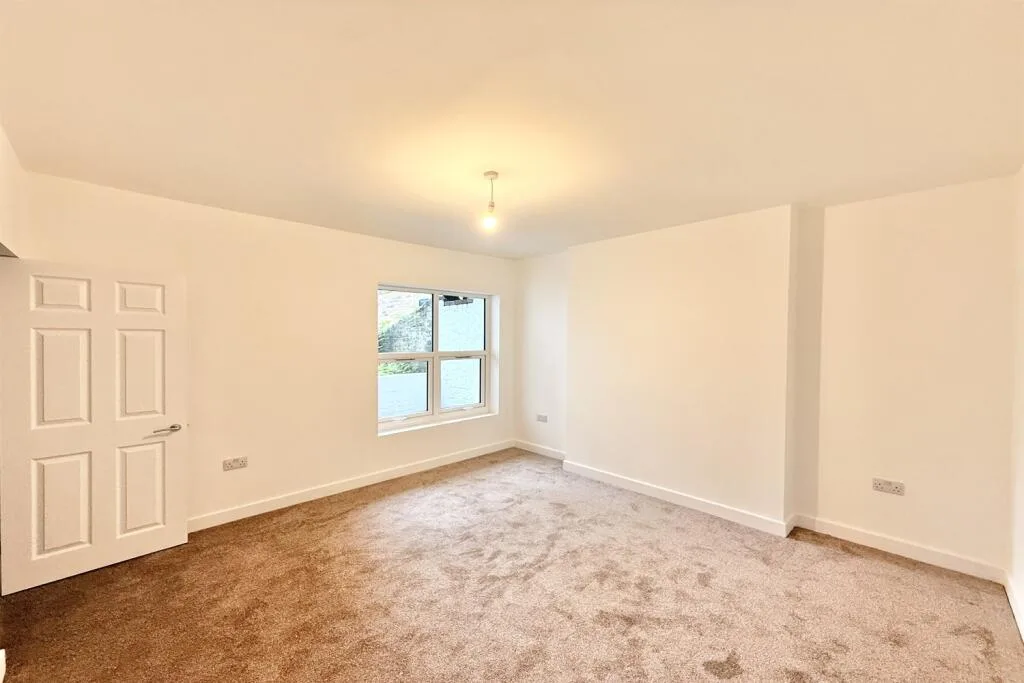 1 bedroom maisonette for rent