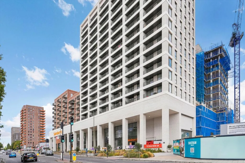 3 bedroom flat for rent