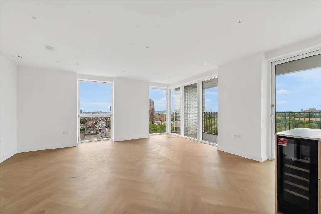 3 bedroom flat for rent