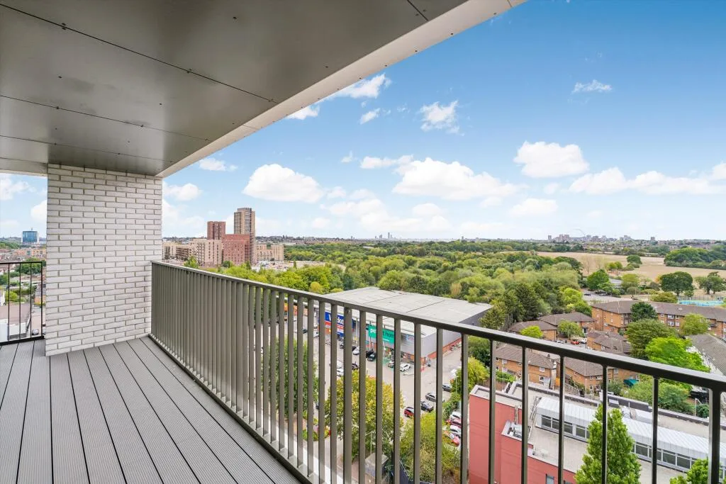 3 bedroom flat for rent