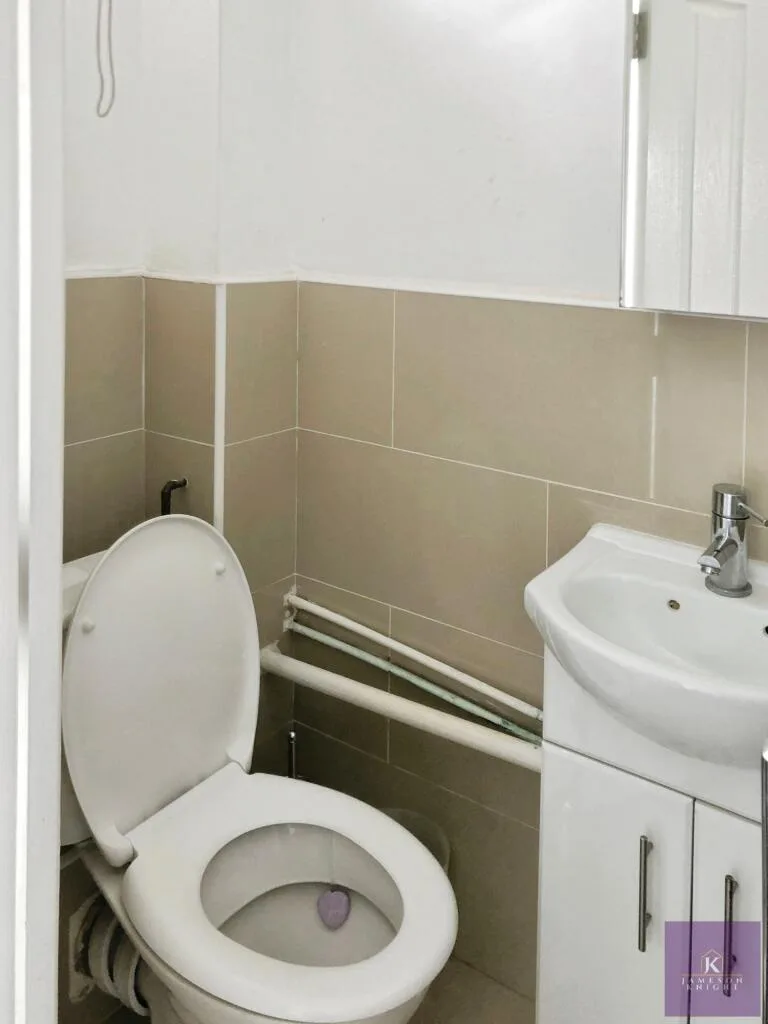 3 bedroom maisonette for rent