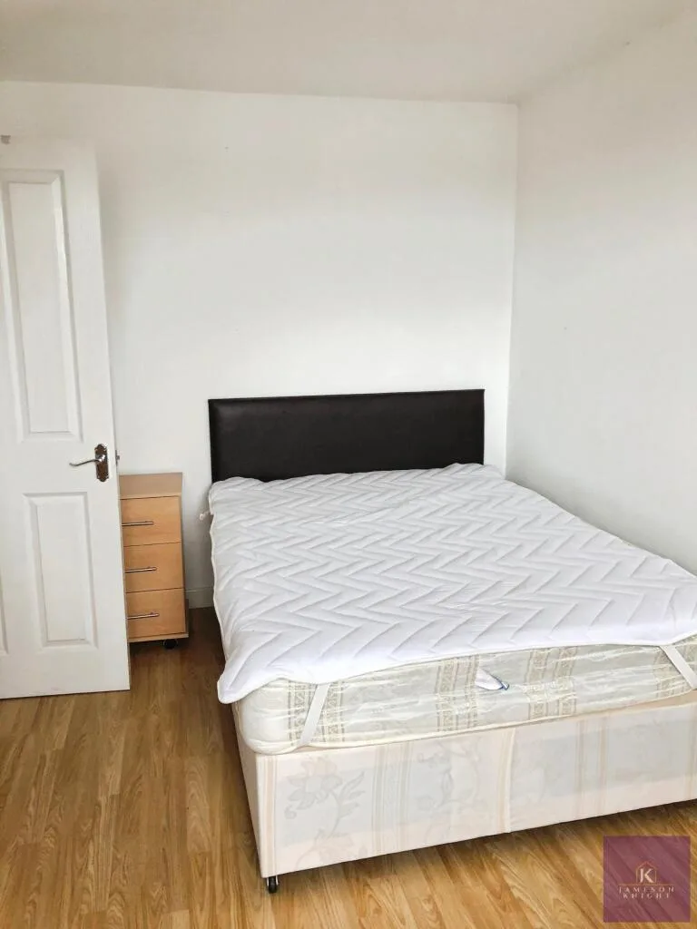 3 bedroom maisonette for rent