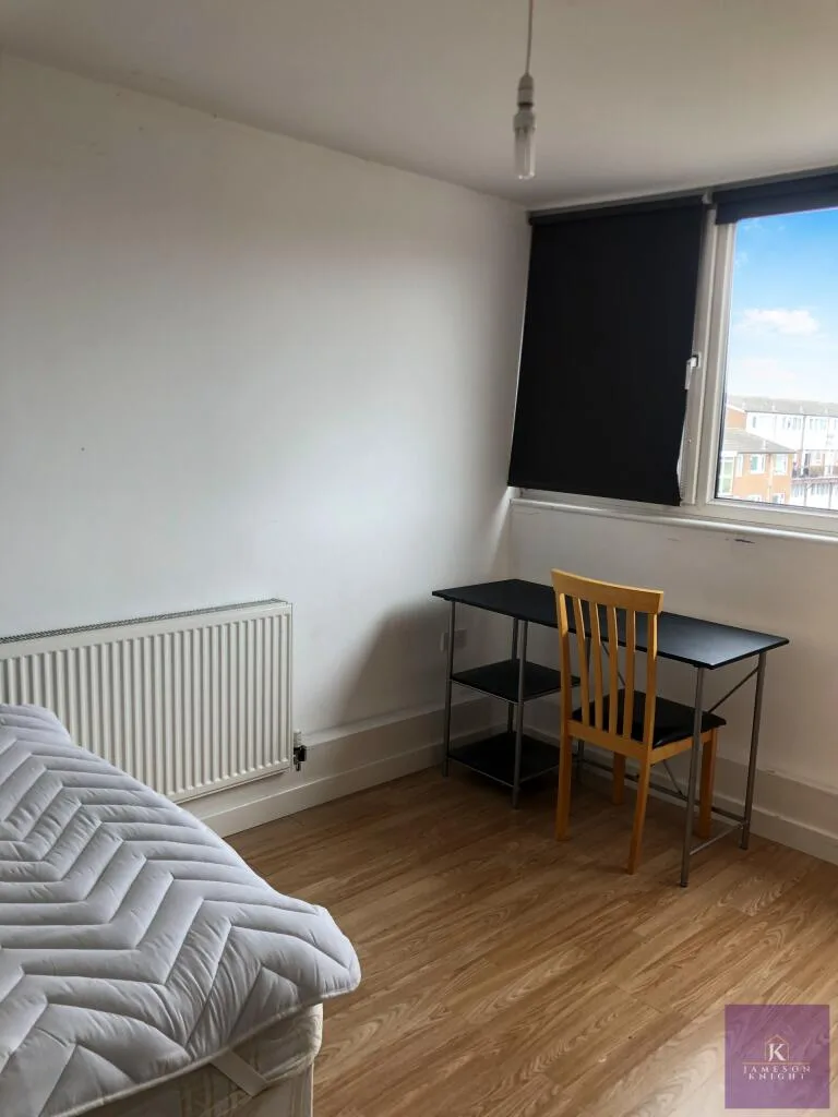 3 bedroom maisonette for rent