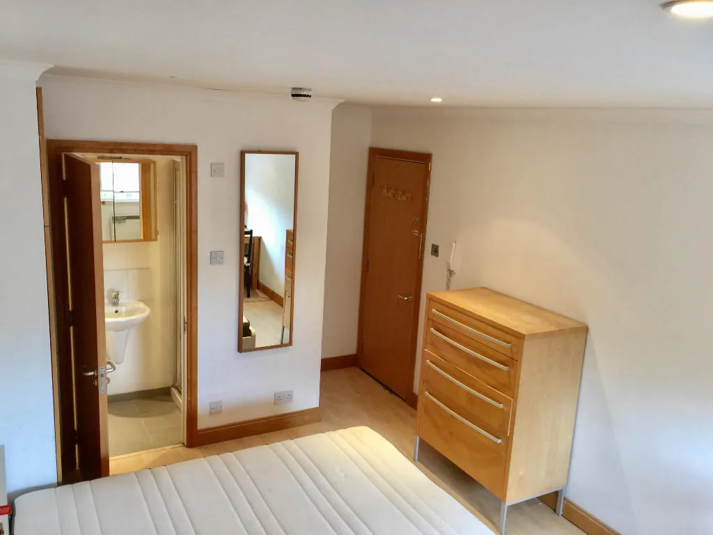 Studio flat for rent
