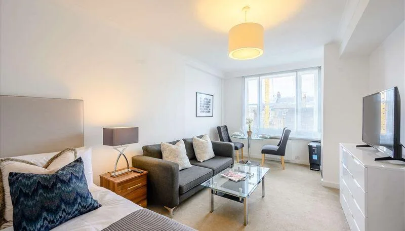 Studio flat for rent