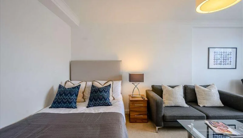 Studio flat for rent