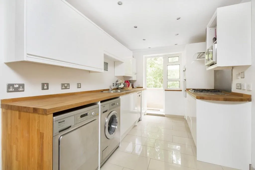 3 bedroom apartment for rent