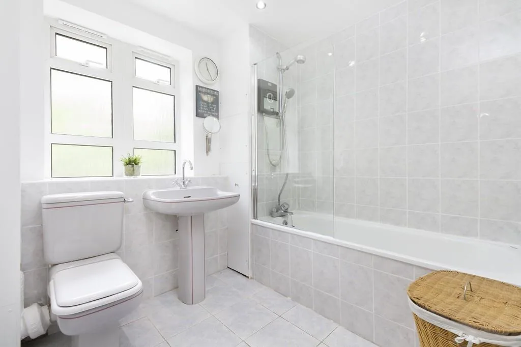 3 bedroom apartment for rent