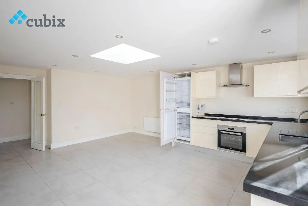 3 bedroom ground floor flat for rent