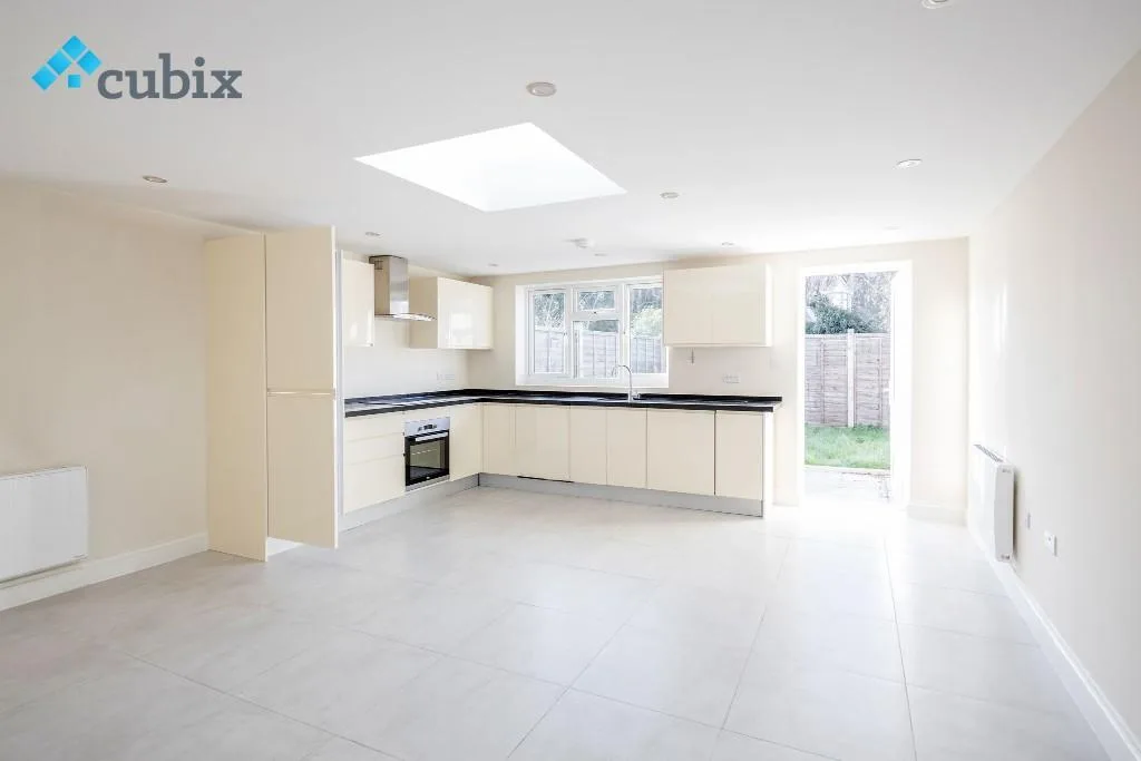 3 bedroom ground floor flat for rent