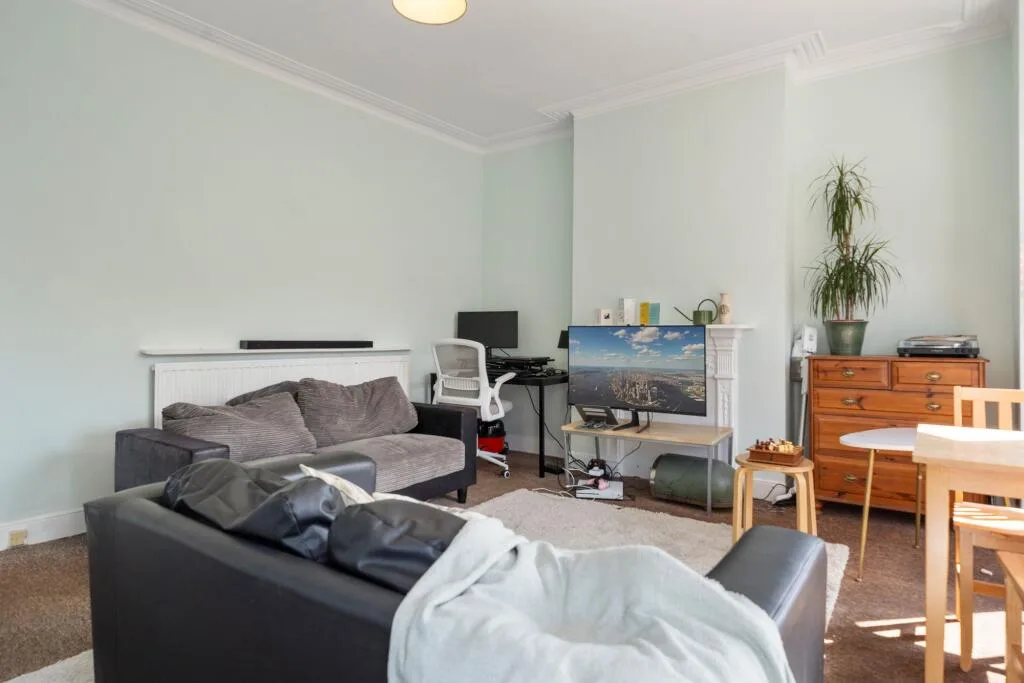 3 bedroom apartment for rent