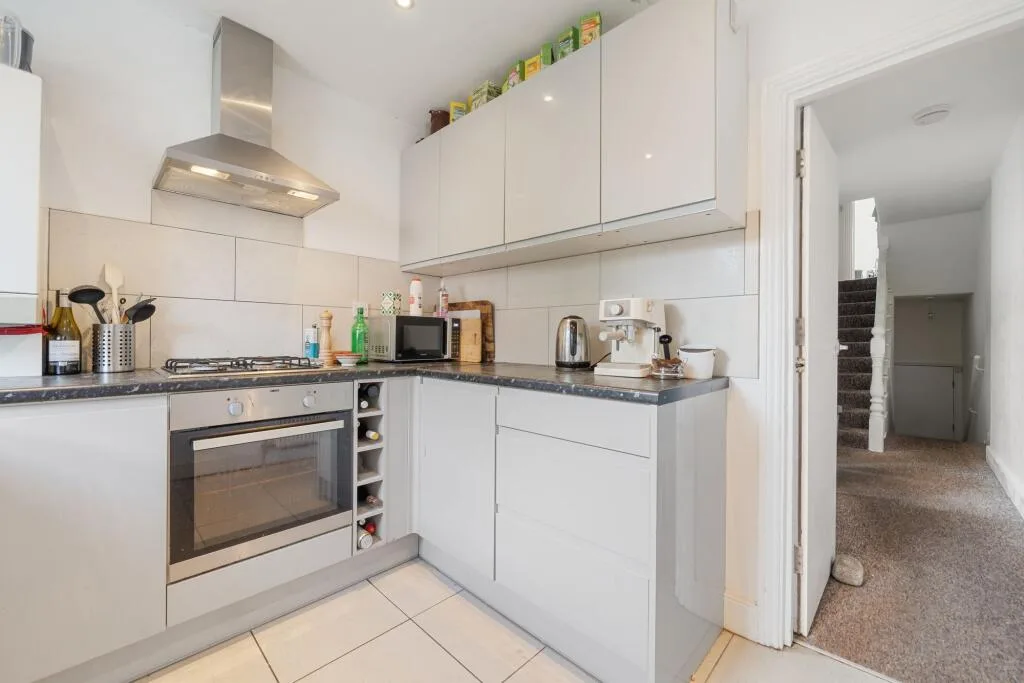 3 bedroom apartment for rent
