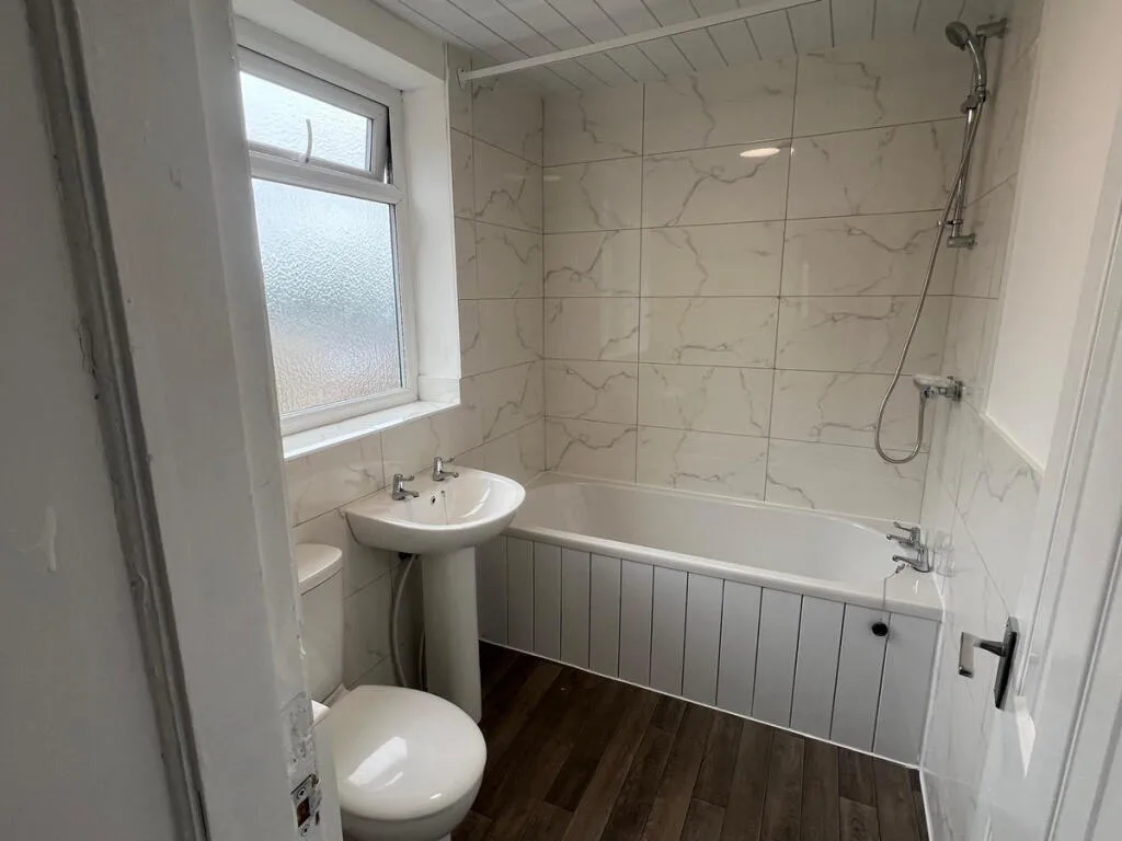 3 bedroom flat for rent