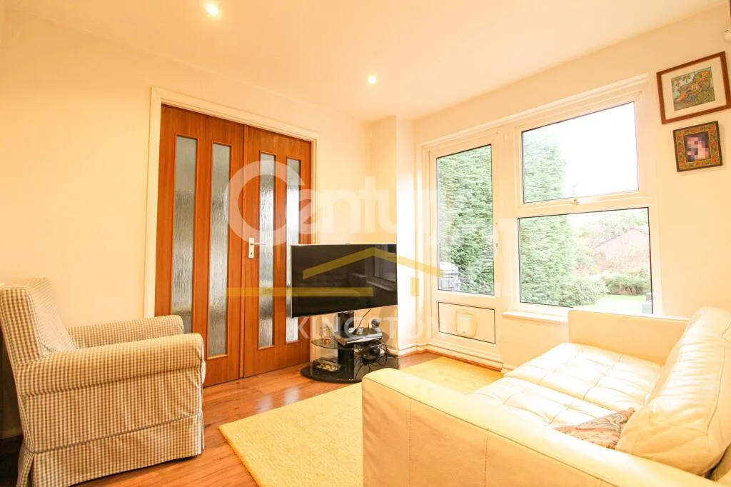 4 bedroom detached house for rent