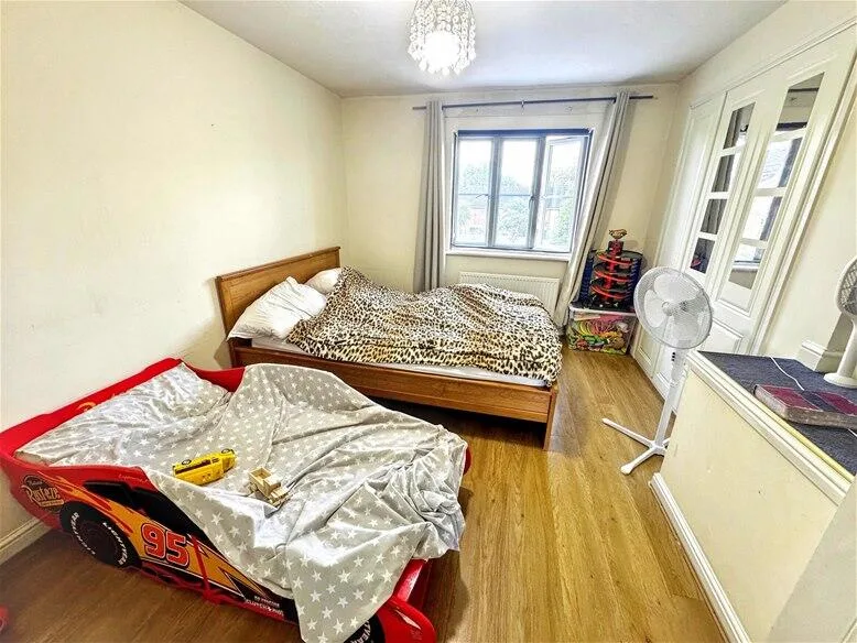 2 bedroom house for rent