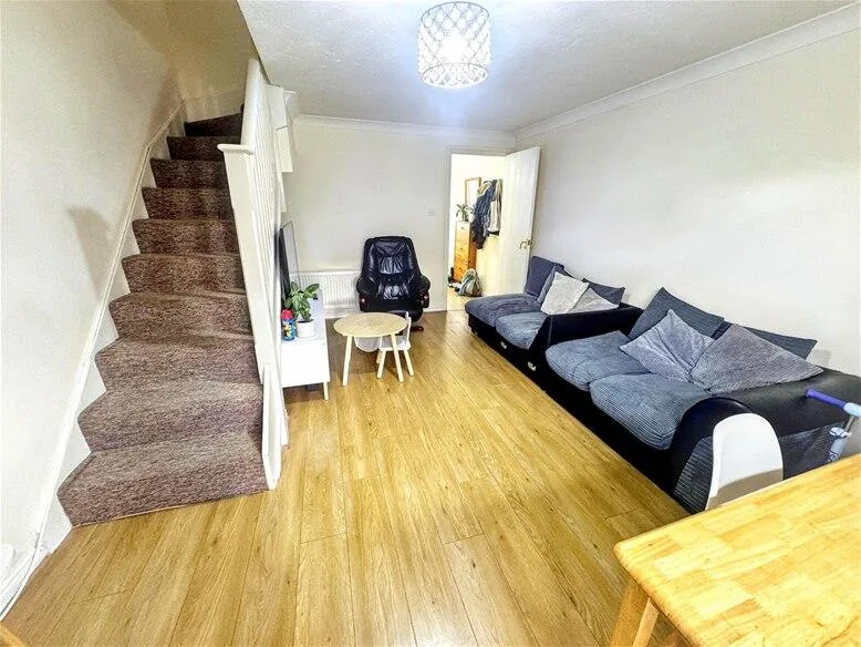2 bedroom house for rent