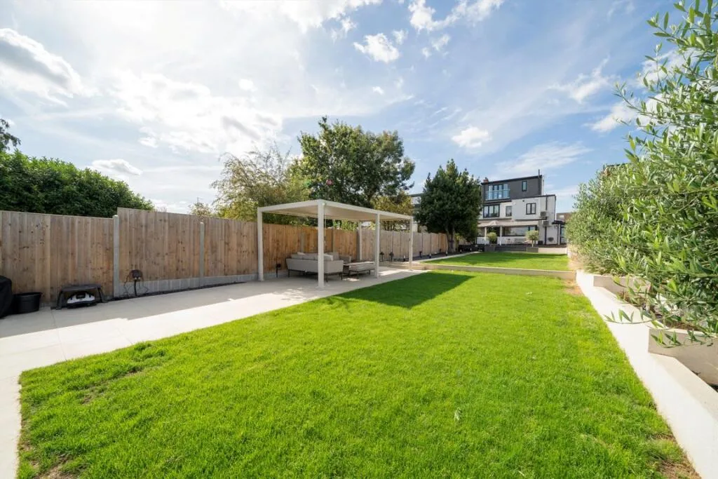 4 bedroom house for rent