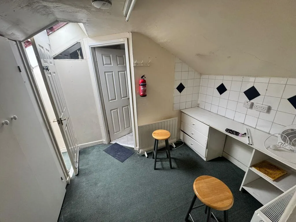 Studio flat for rent