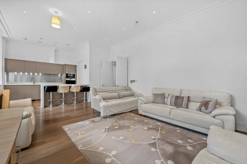 2 bedroom flat for rent